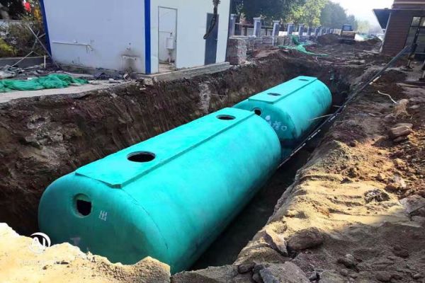 新疆玻璃钢化粪池厂问消防水罐如何有效应对火灾风险高发区域？